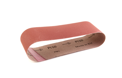 Slipband i sandpapper med märkning "P150" och "Made in EU", format som en slinga.