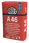 Röd och vit förpackning märkt "ARDEX A46", innehållande snabbhärdande golv- och väggspackel, 12,5 kg.