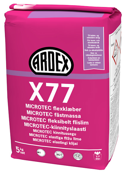 Förpackning med rosa design, står "ARDEX X77 MICROTEC fästmassa" och visar säkerhetssymboler.