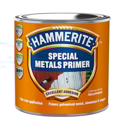 Burk med texten "Hammerite Special Metals Primer". Orangeröd etikett med bilder och text som nämner utmärkt vidhäftning.
