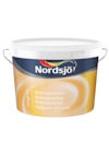 En vit hink med Nordsjö-märke, texten "Grovspackel, Grovspartel, Tasoitte karkeä" och en vit lock överst.