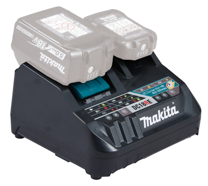 Batteriladdare Makita DC18RE med plats för två batterier, visar LED-indikatorer och varumärket Makita på framsidan.