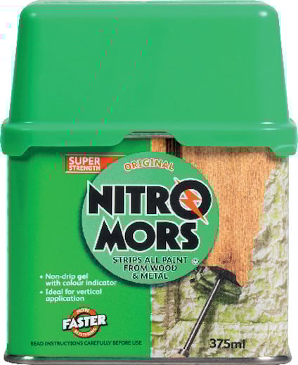 En grön burk med texten "Nitromors Original". Innehåller varning om superstyrka och ideal för trä och metall.