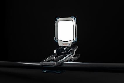 ARBETSLAMPA SHINY 5000 RE APP MED FÄSTE MARELD