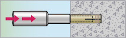 Illustration av en injektionspistol, pil som indikerar riktning mot en perforerad yta.