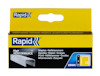 Förpackning med Rapid högpresterande häftklamrar, 2500 st, storlek No. 13 (4 mm). Text på flera språk.